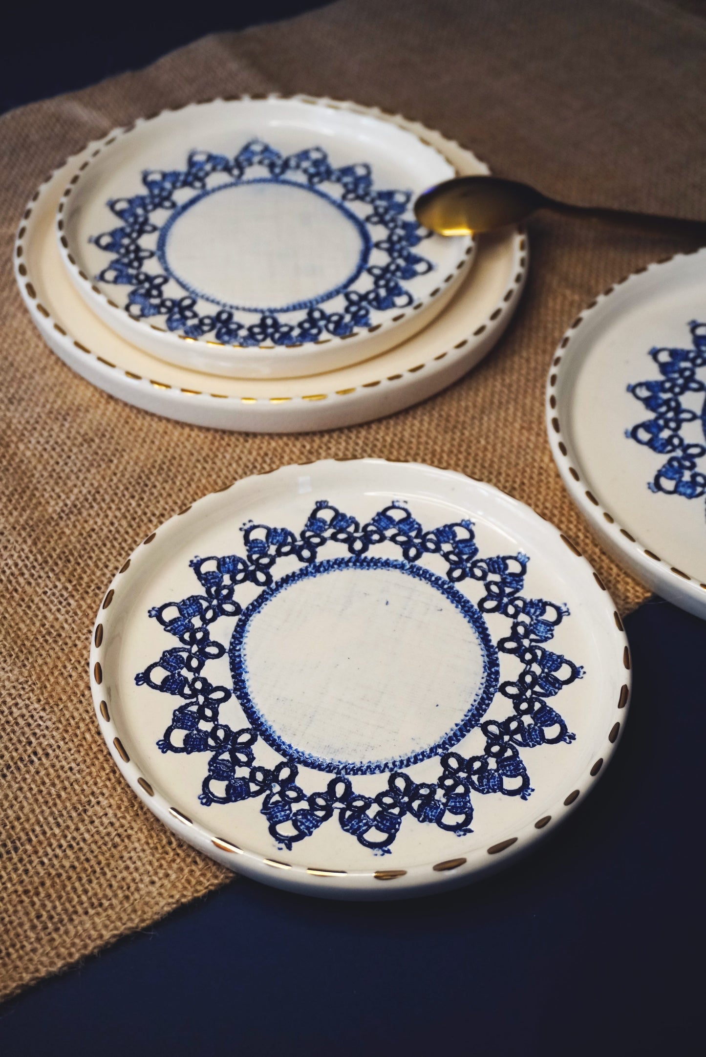 Porcelain Flat Plate With Lace Design