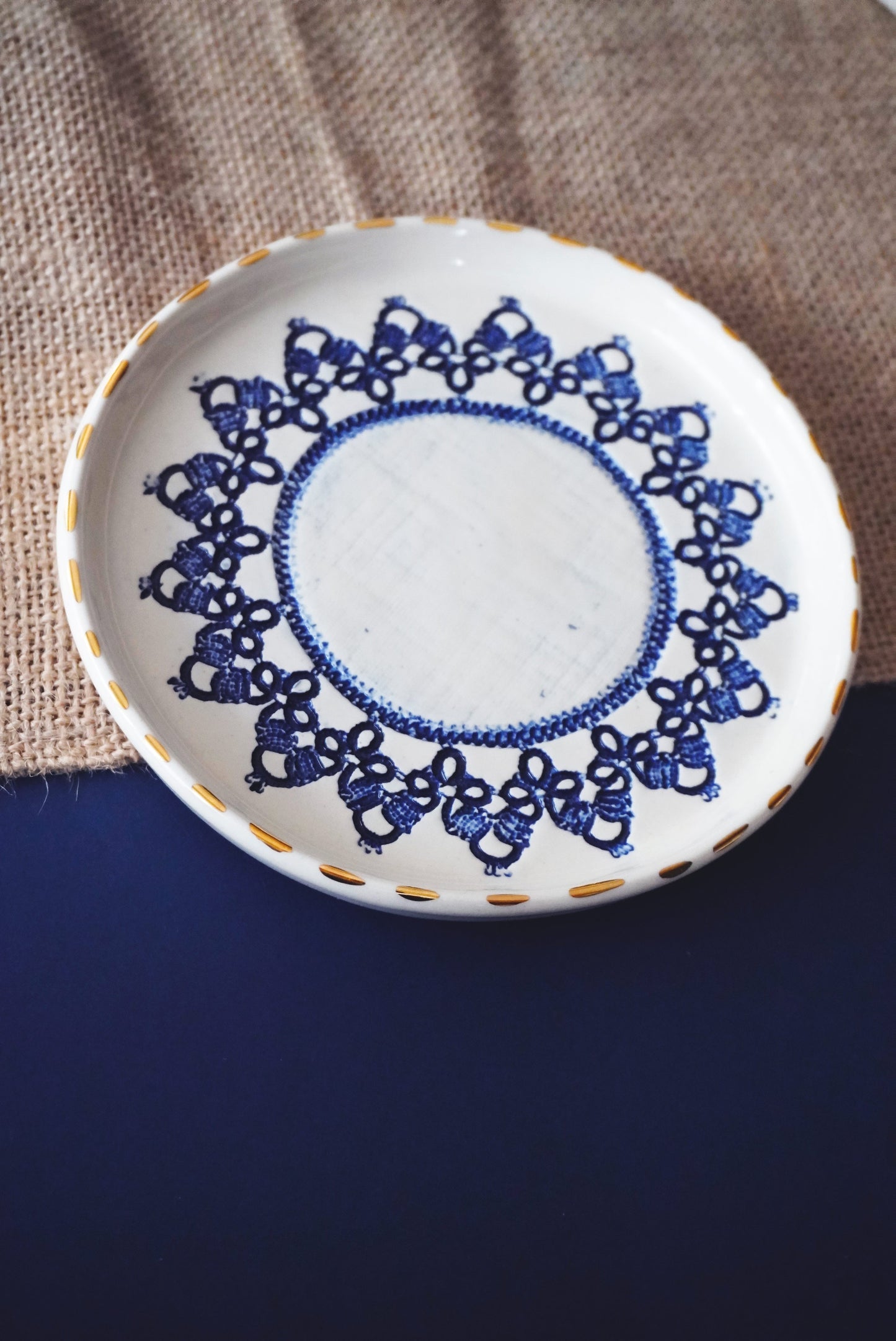 Porcelain Flat Plate With Lace Design