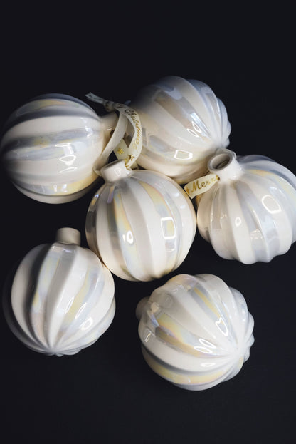 Porcelain Christmas Tree Ornament PEARL - ZLATNAporcelain