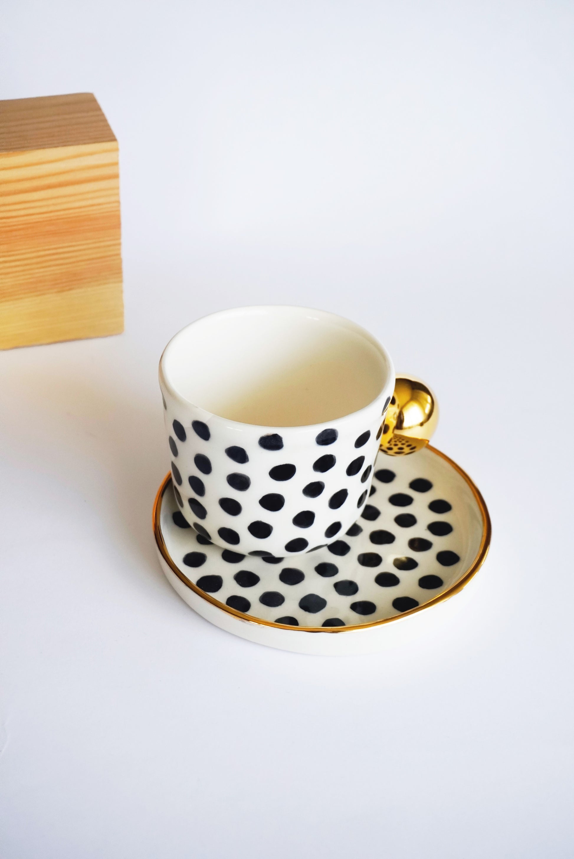 Porcelain cappuccino mug POLKA DOTS - ZLATNAporcelain