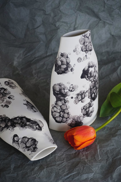 Porcelain vase WHITE & BUBBLES - ZLATNAporcelain