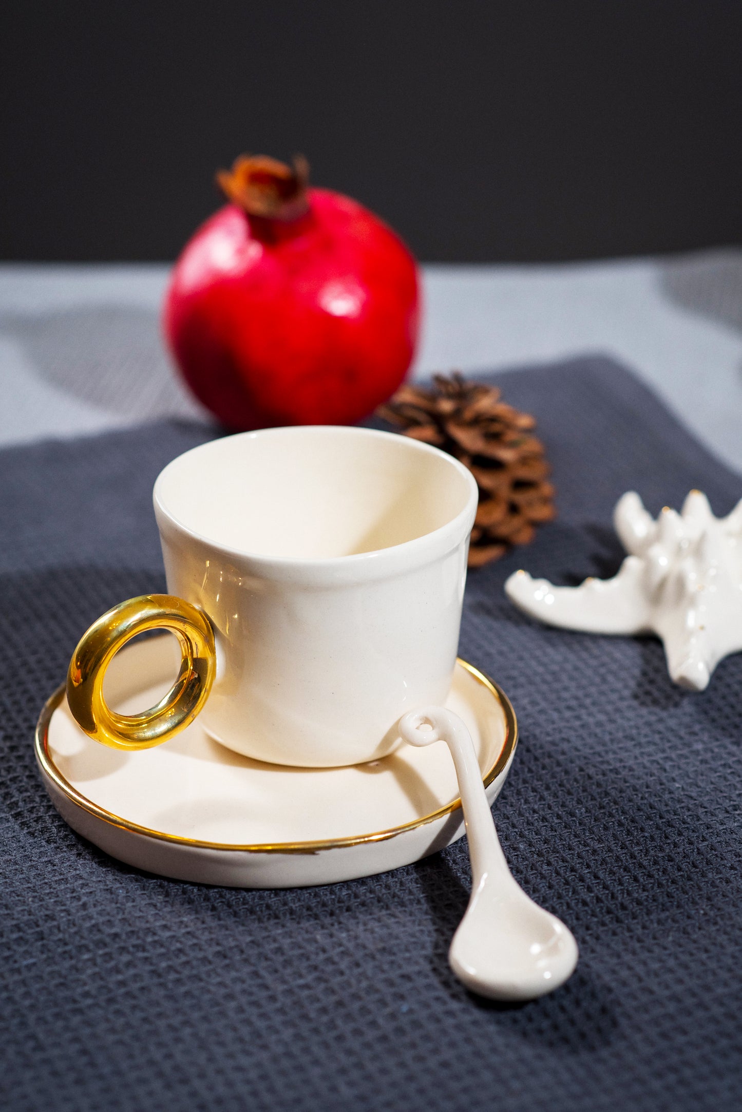 Porcelain cappuccino cup white & gold - ZLATNAporcelain