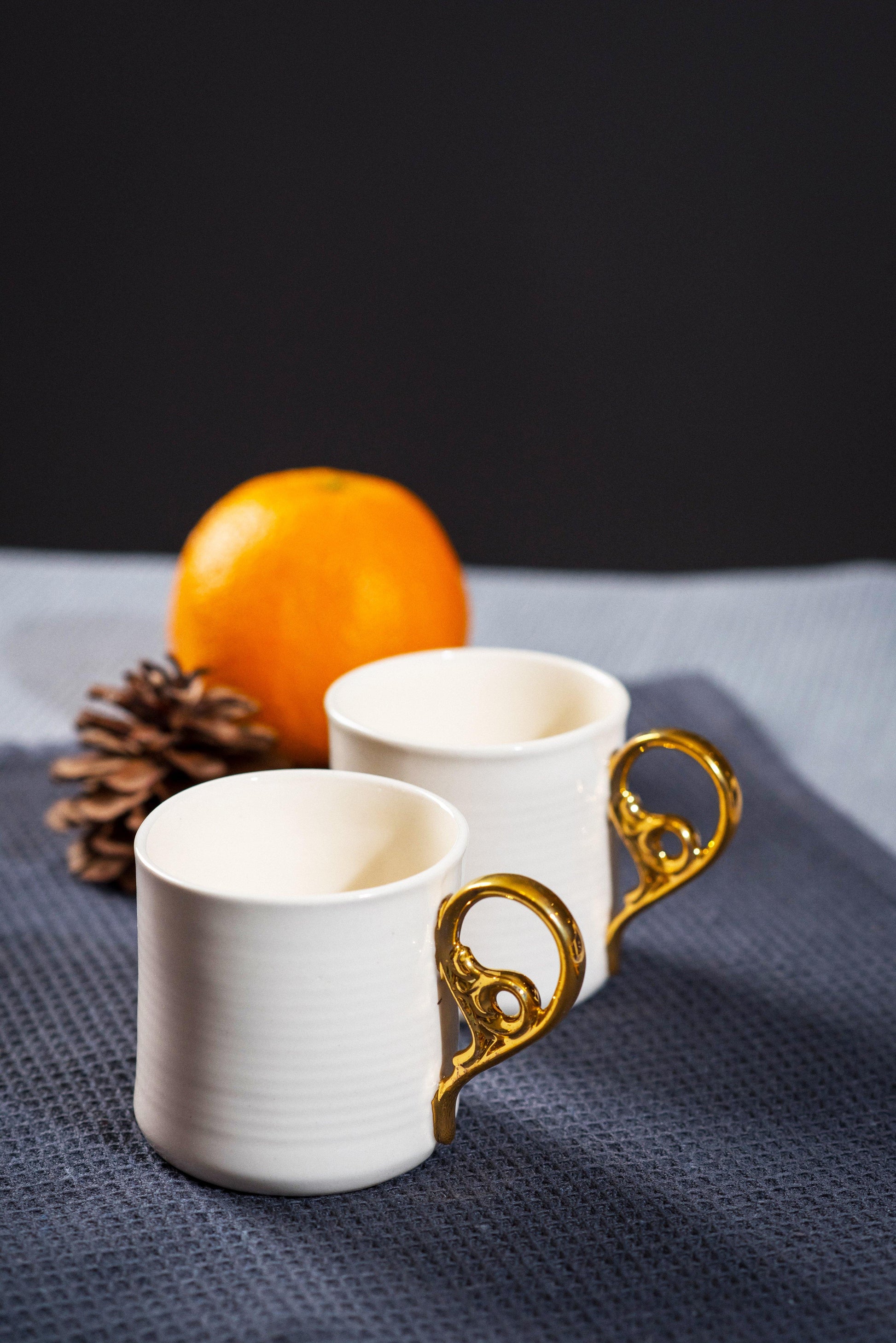 Porcelain elegant cup white & gold - ZLATNAporcelain
