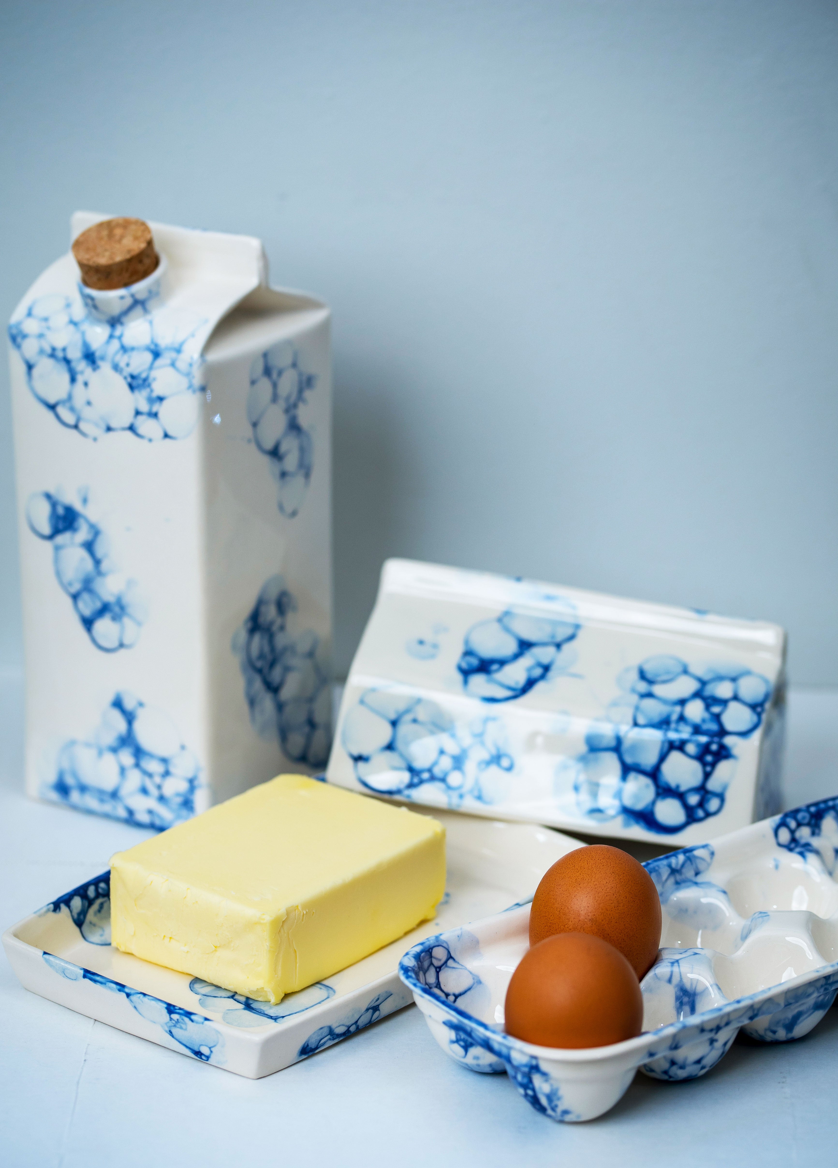 Porcelain butter dish carton replica - Blue bubbles - ZLATNAporcelain