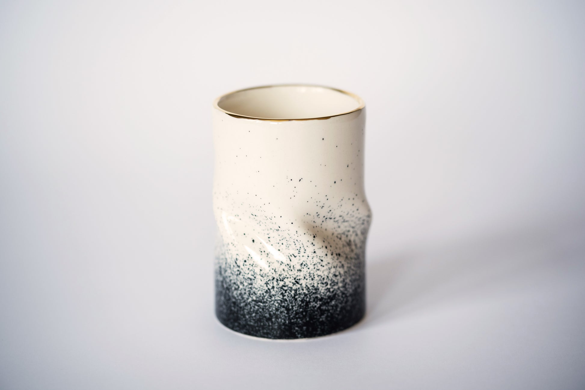 Porcelain cup CURVED GALAXY OMBRE - ZLATNAporcelain